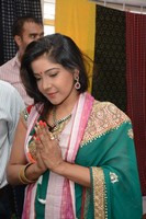 Sakshi Agarwal Inaugurates Pochampally IKAT Art Mela